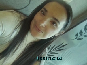 Annievanss