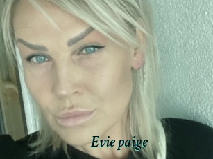 Evie_paige